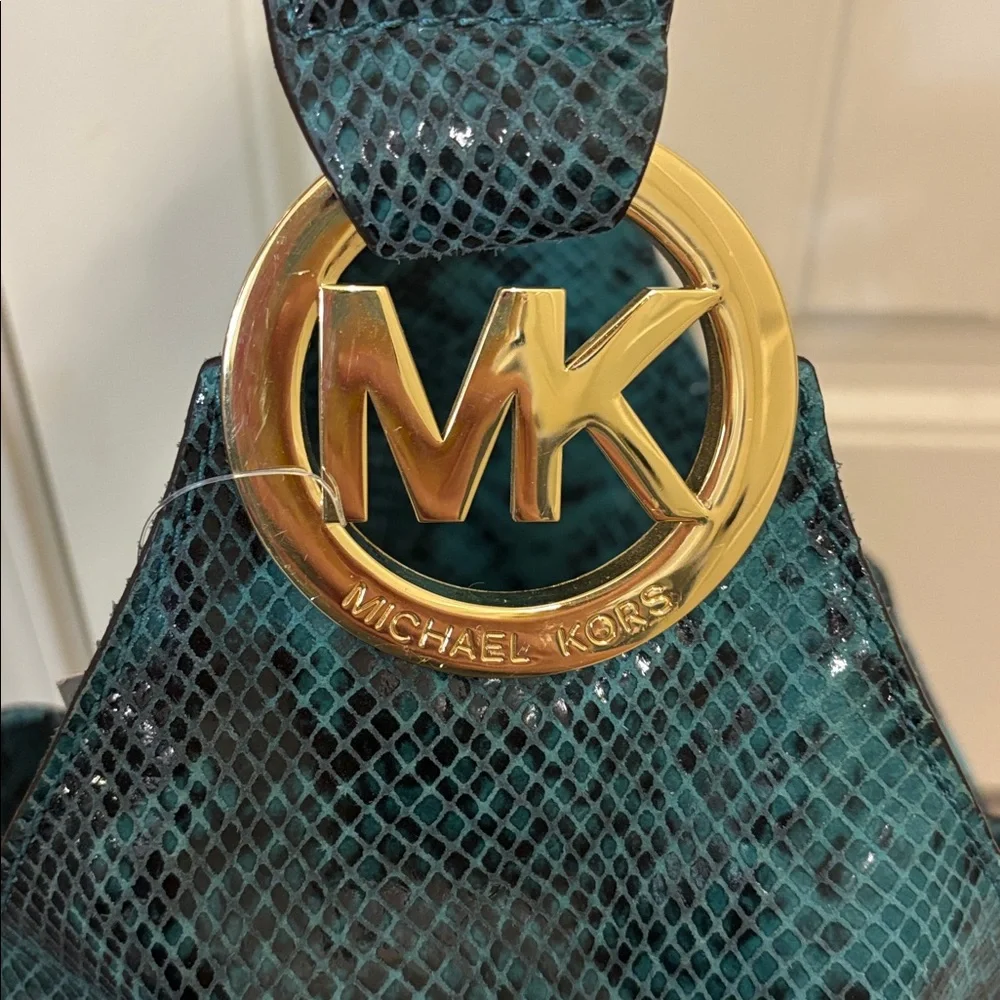 Michael Kors Fulton Aqua Python Embossed Leather Shoulder Bag NWT - Picture 4 of 4